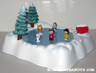 Peanuts Gang Skating Pond Christmas playset