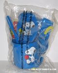 Snoopy holding cup
