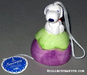 Snoopy sitting on leaf ceramic Bell