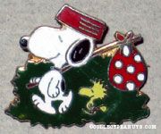 Snoopy with Hobo pack and Woodstock Pin