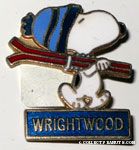 Snoopy carrying Skis 'Wrightwood' Pin