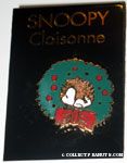 Snoopy laying in wreath Pin