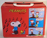 Woodstock playing national anthem for Snoopy & Snoopy looking in mailbox Red Lunch Box