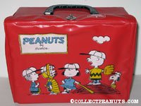 Peanuts Gang on pitcher's mound and Charlie Brown flying kite Red Lunch Box