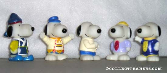 その他 SNOOPY World tour Hasbro Snoopy & Friends World Tour Collection - Assorted