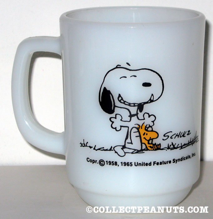 Peanuts Anchor Hocking Mugs & Fire-King Mugs | CollectPeanuts.com