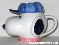 Snoopy with baseball cap lid Mug