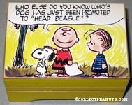 Snoopy headbeagle comic scene Music box