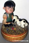 Snoopy chasing Linus's blanket Musicbox