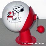  Snoopy holding sharpened Pencils pencil sharpener 