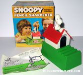  Snoopy writing on typewriter on doghouse pencil sharpener 