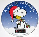 Snoopy hugging gift box