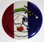 Snoopy catching baseball