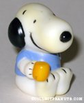 Snoopy holding cup Figure