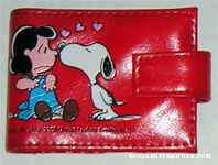 Snoopy kissing Lucy Red Wallet