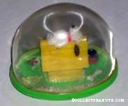 Snoopy on Doghouse Snow Globe