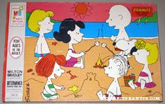 Peanuts Gang at the beach Puzzle