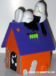 Vampire Snoopy on doghouse Bank