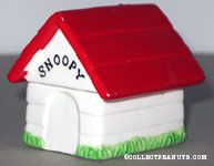  Snoopy's Doghouse Trinket Box