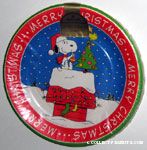 Snoopy and Woodstock decorating tree