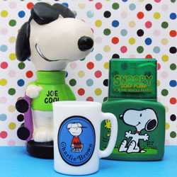 Click to view Peanuts Bath Accessories