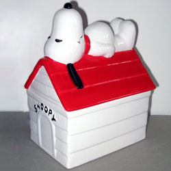Snoopy on Doghouse Cookie Jar