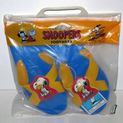 Click to View Peanuts Showcase Footwear