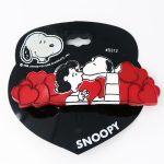 Snoopy kissing Lucy with red hearts Hair Clip