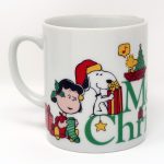 Peanuts Gang opening gifts Mug