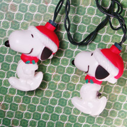 Click to view Snoopy Christmas Lights