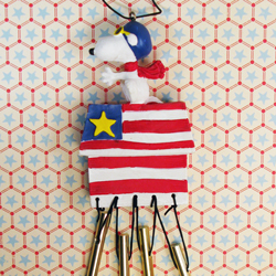 Click to view Snoopy & Woodstock Wind Chimes