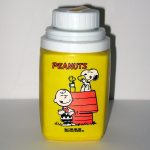 Snoopy, Charlie Brown and Woodstock eating Lunch Yellow Plastic Thermos Flask