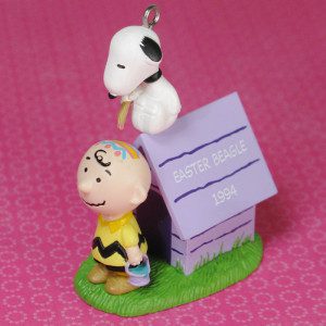 Snoopy Drawing on Charlie Brown Easter Ornament