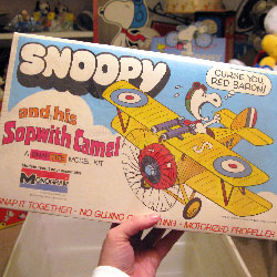 Snoopy Monogram Model Kits - Peanuts Treasure Box