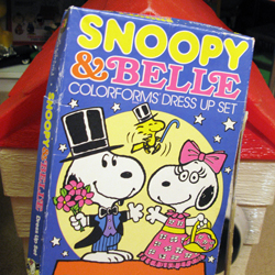 Peanuts Colorforms - Peanuts Treasure Box