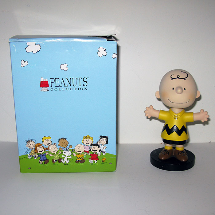 Charlie Brown Bobble Head - ShopCollectPeanuts.com