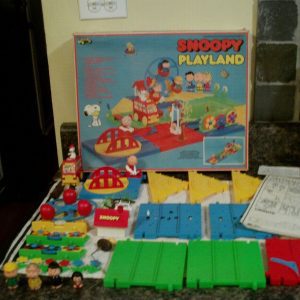 Aviva Snoopy Playland