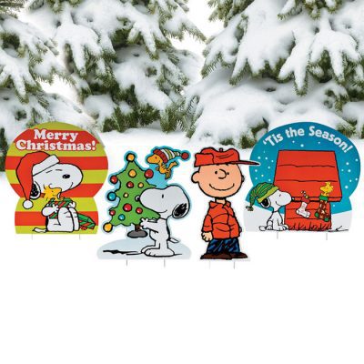 Peanuts decor at Oriental Trading Company