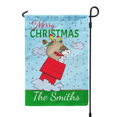 Peanuts yard decor at Flagology