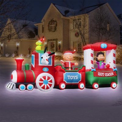 Peanuts yard decor from Hammacher Schlemmer