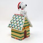 Snoopy Christmas Doghouse Treasure Box Figurine