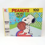 Snoopy holding basketball Puzzle
