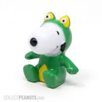 Snoopy Frog figure
