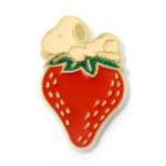 Snoopy with strawberry glitter magnet
