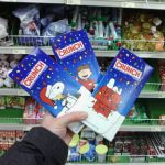 The Nestlé Crunch Bar gift card holders found at Target. The Nestlé Crunch Bar gift card holders found at Target.