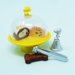 Snoopy's Cake Rolls & Brownies Snoopy's Cake Rolls & Brownies