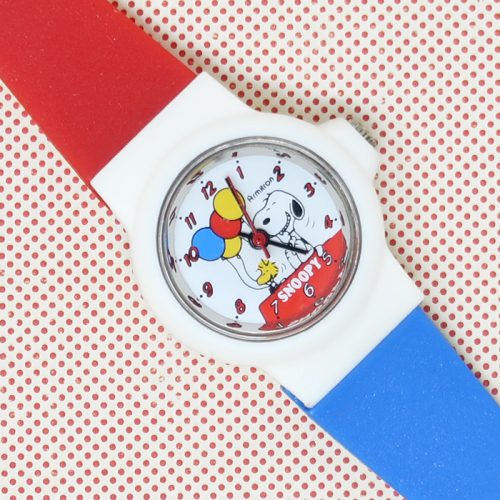 Snoopy holding Balloons Watch