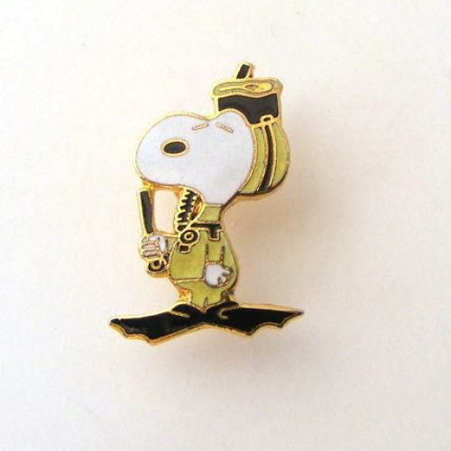 Snorkling Snoopy Aviva Pin