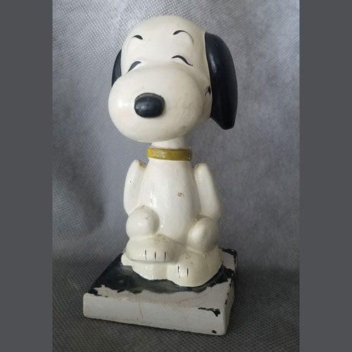 Snoopy Bobblehead by Lego