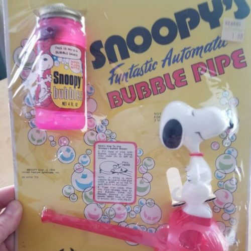 Snoopy's Fantastic Automatic Bubble Pipe